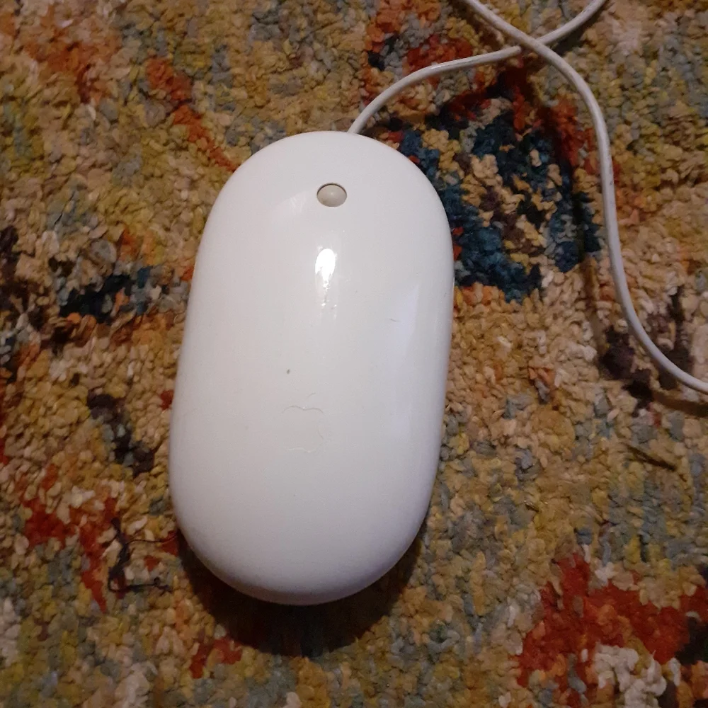 Apple Mighty Mouse Wired (A1152) - USB Wired Optical Mouse for Computers (Renewe